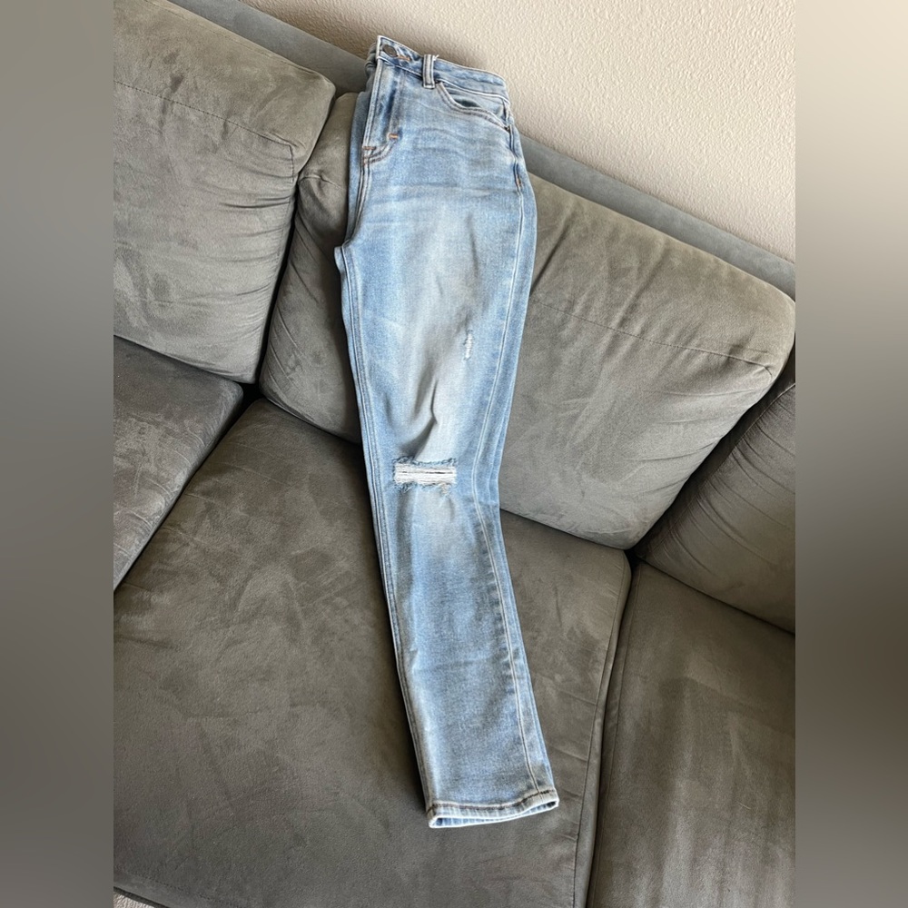 Hidden blue jeans